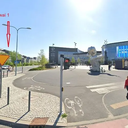 Modern 3 Br, Posnania, Sowia 1st, Malta Apartment Posen