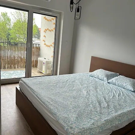 Modern 3 Br, Posnania, Sowia 1st, Malta Apartment Posen