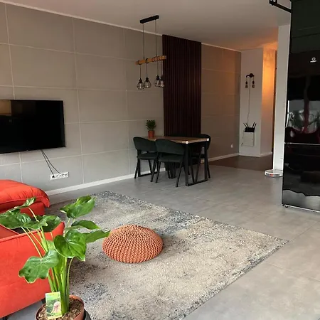 Modern 3 Bedroom Posnania, Sowia 1st, Malta Poznań