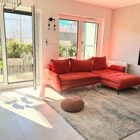 Modern 3 Bedroom Posnania, Sowia 1st, Malta Poznań