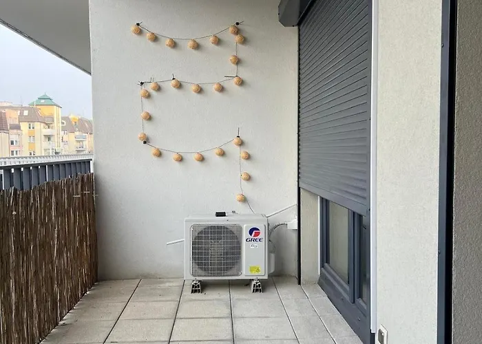 Modern 3 Bedroom Posnania, Sowia 1st, Malta Lägenhet *